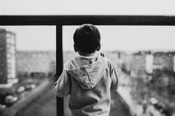 Skab hyggelige stunder med familiespil til hele familien